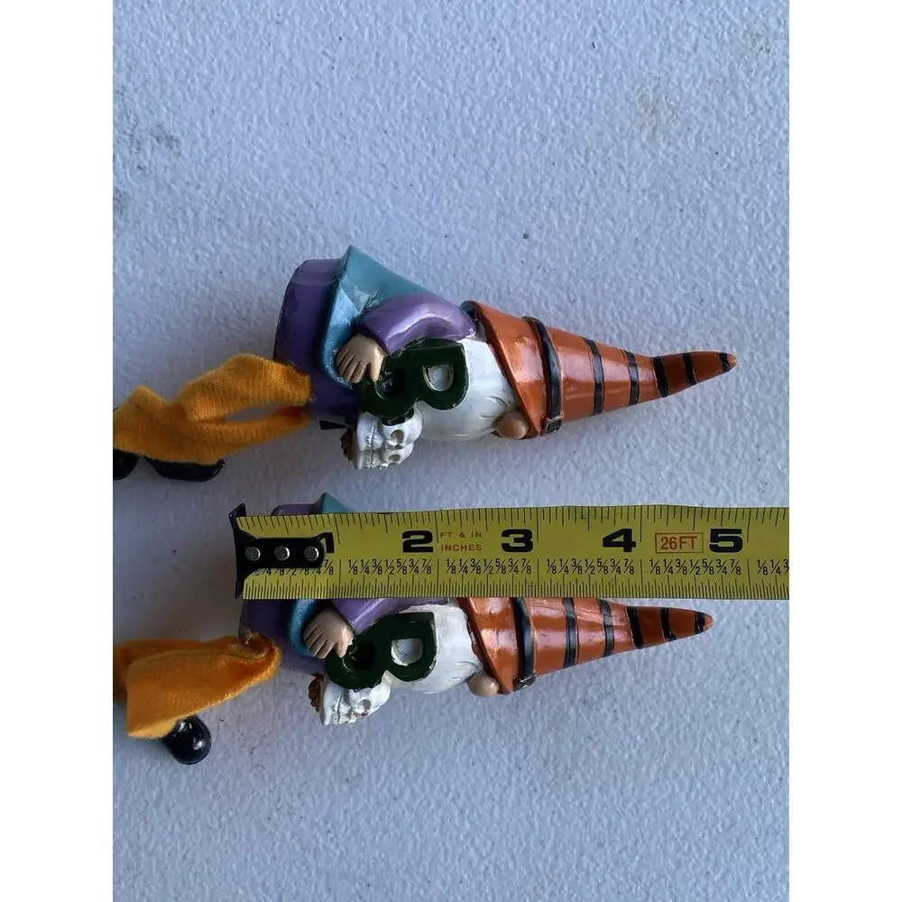 Halloween Decor - Resin Sitting Gnomes 2 Piece Set Orange Skull Spooky Decor‎ 5”